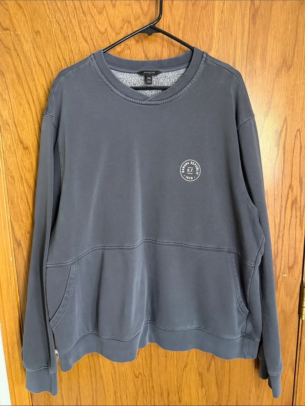 Banana Republic Men's Crewneck Sweatshirt - Charcoal (Front Pouch Pocket)